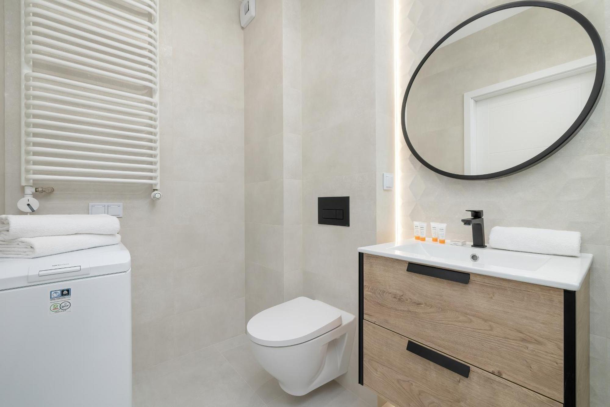 Bright Apartment Park Lotnikow Near Tauron Arena Krakow By Noclegi Renters Exterior foto